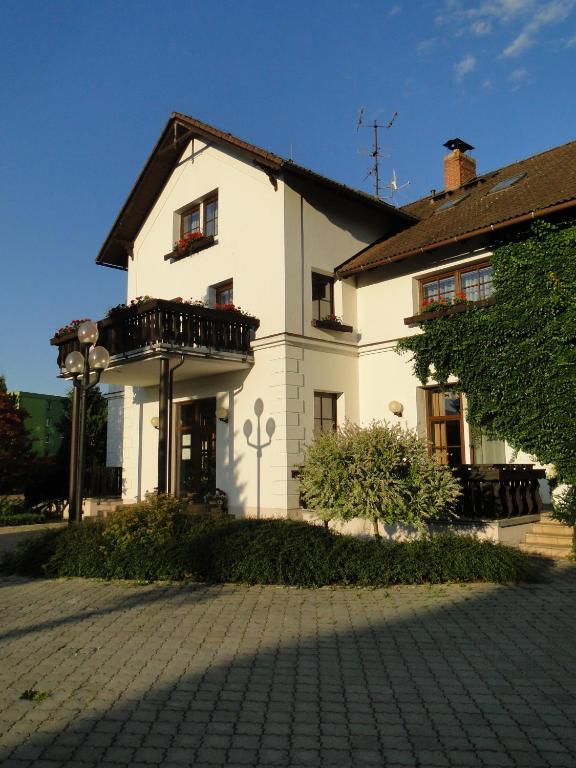 Villa Žerotín Penzion Bed&Breakfast Velké Losiny Exterior foto